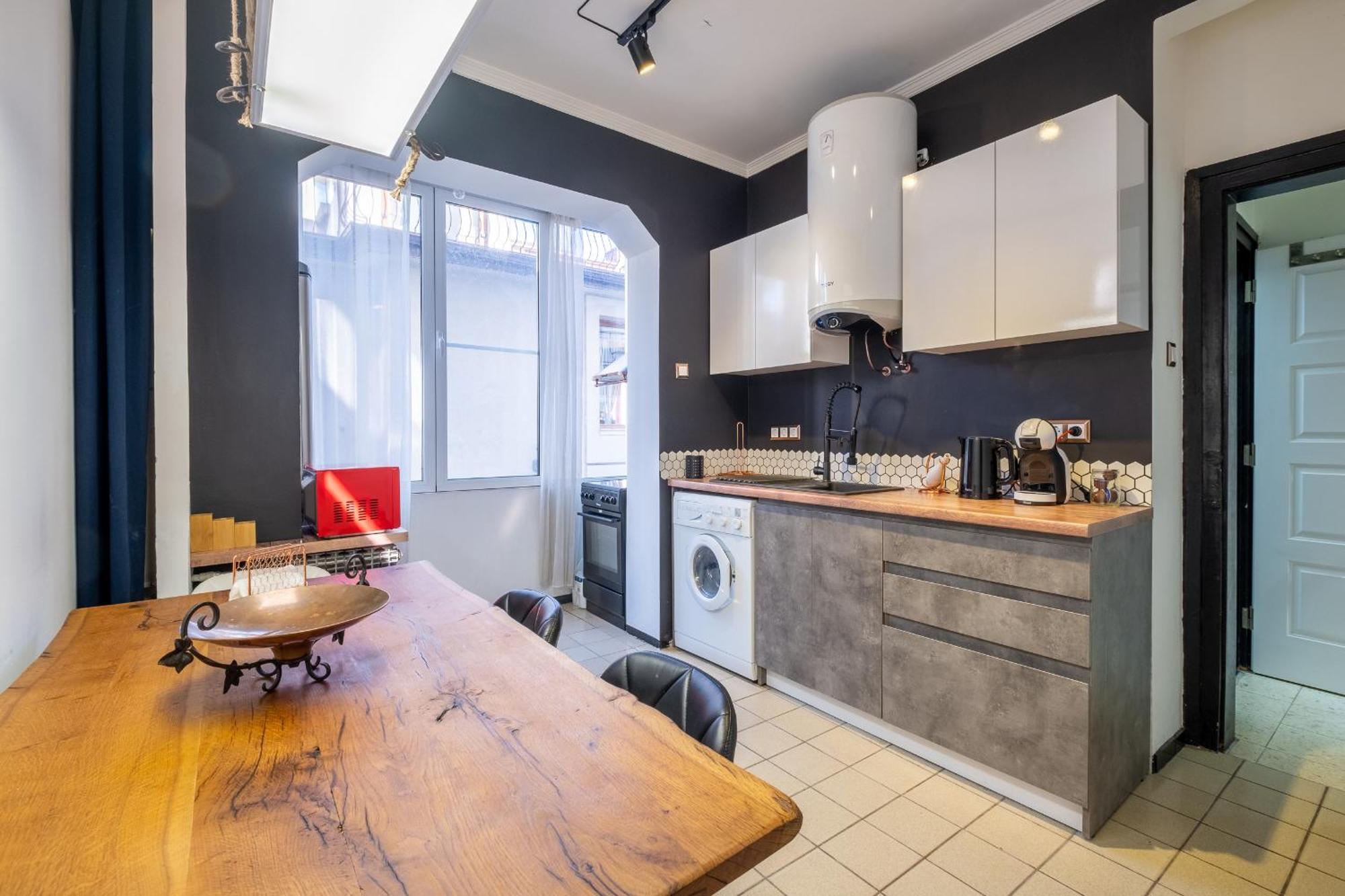 Modern , Spacious 2Br Apartment In Top Center โซเฟีย ภายนอก รูปภาพ