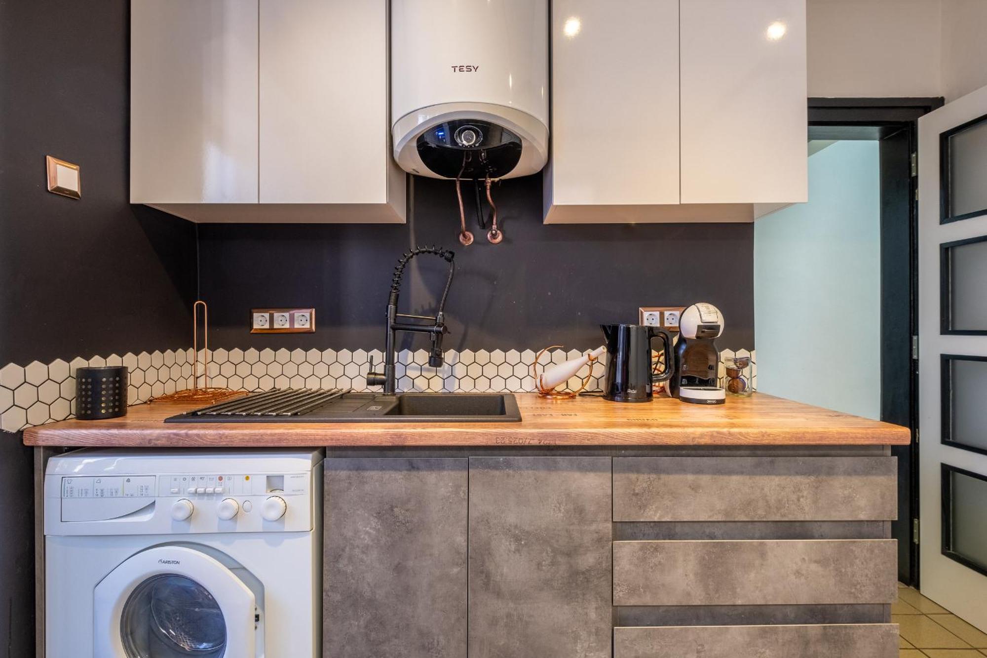 Modern , Spacious 2Br Apartment In Top Center โซเฟีย ภายนอก รูปภาพ