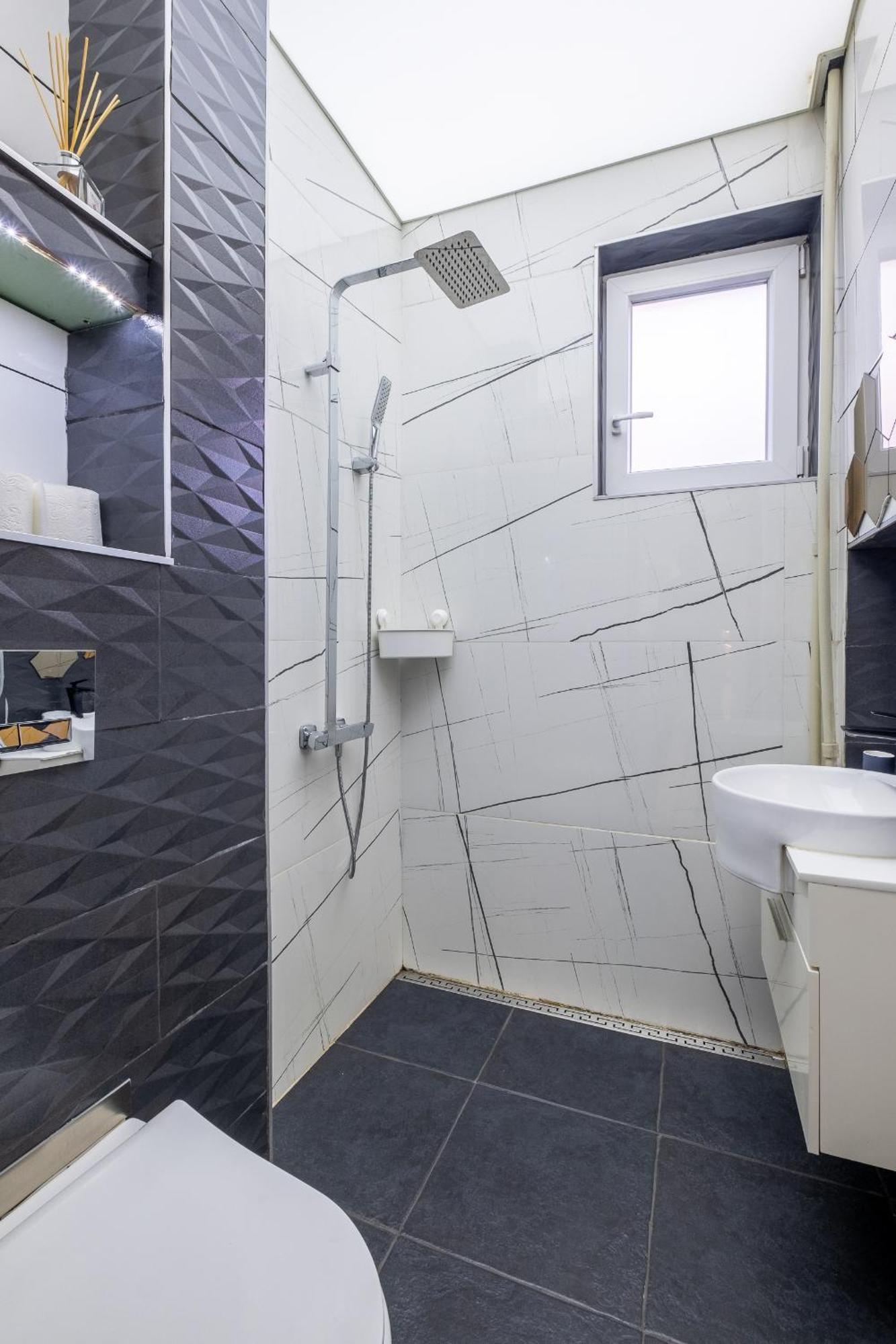 Modern , Spacious 2Br Apartment In Top Center โซเฟีย ภายนอก รูปภาพ
